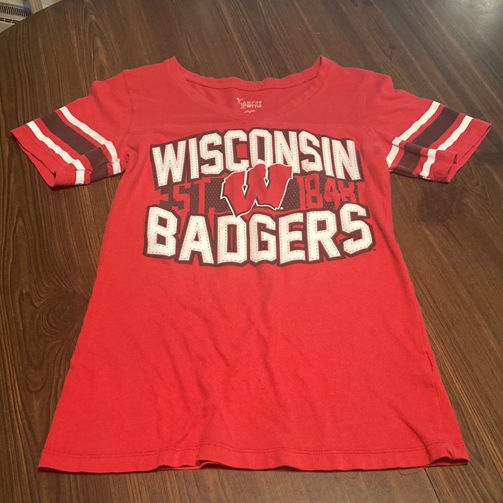 Wisconsin Badgers Small Red T-Shirt